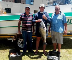 Net sodra jy dink daar's niks